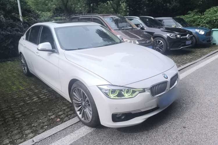 BMW 3 Series 2018 car image #4