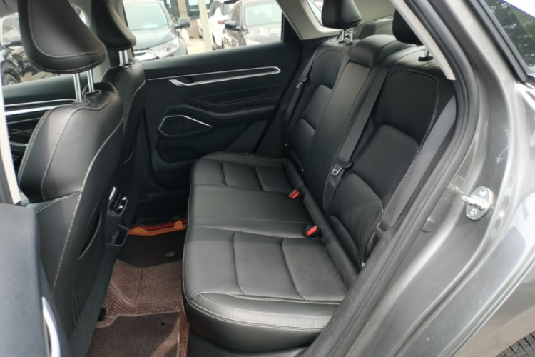 GEELY Emgrand 2023 car image #17