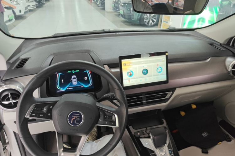 BYD Yuan Pro 2022 #10 BYD Yuan Pro 2022 изображение автомобиля #10