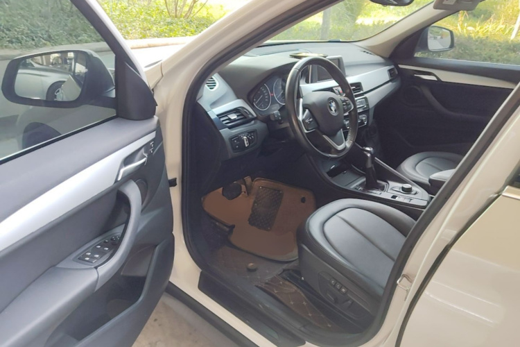 BMW X1 2018 #16 BMW X1 2018 immagine di auto #16