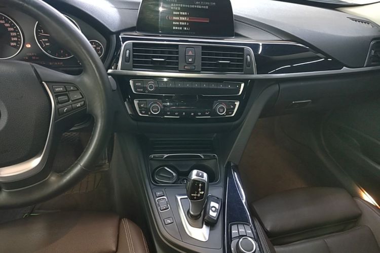BMW 3 Series 2018 #17 BMW 3 Series 2018 car image #17