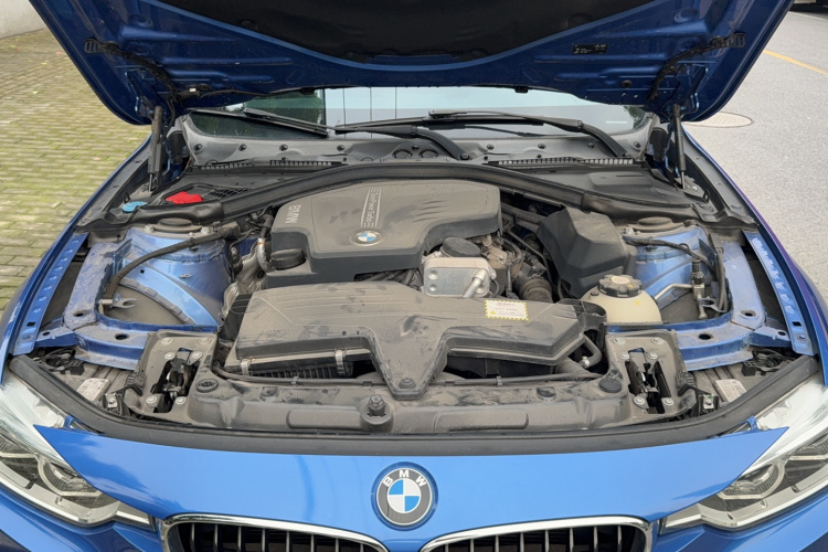 BMW 3 Series 2018 #18 BMW 3 Series 2018 car image #18