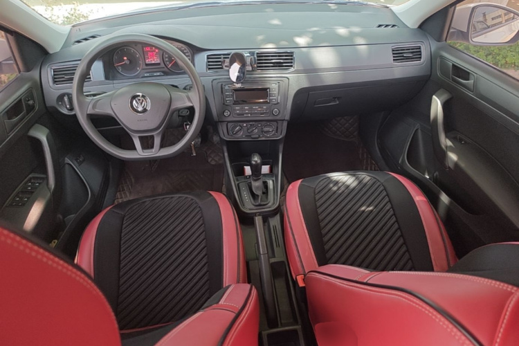 Volkswagen Santana 2022 car image #10