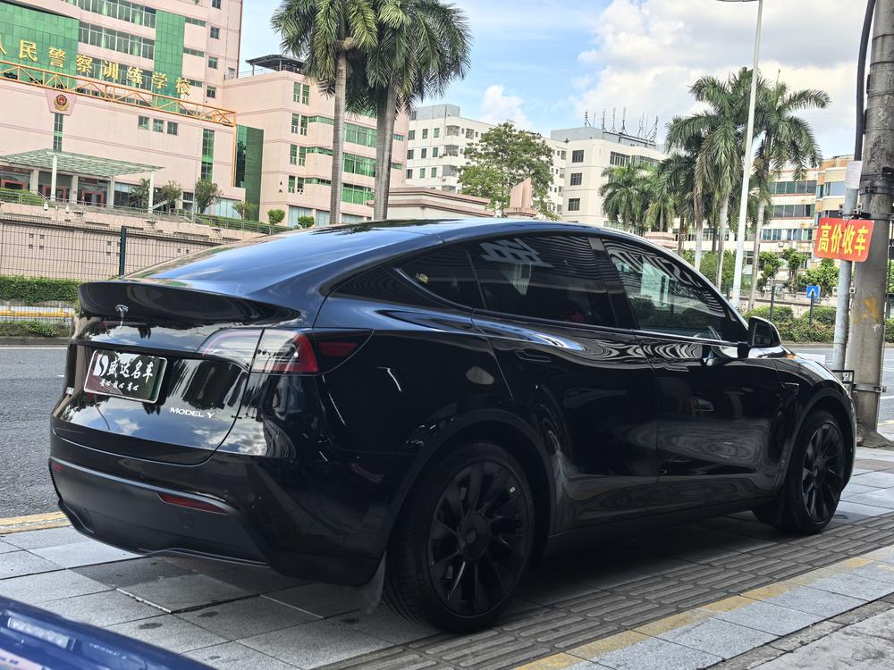 Tesla Model Y 2023 #6 Tesla Model Y 2023 صورة سيارة #6