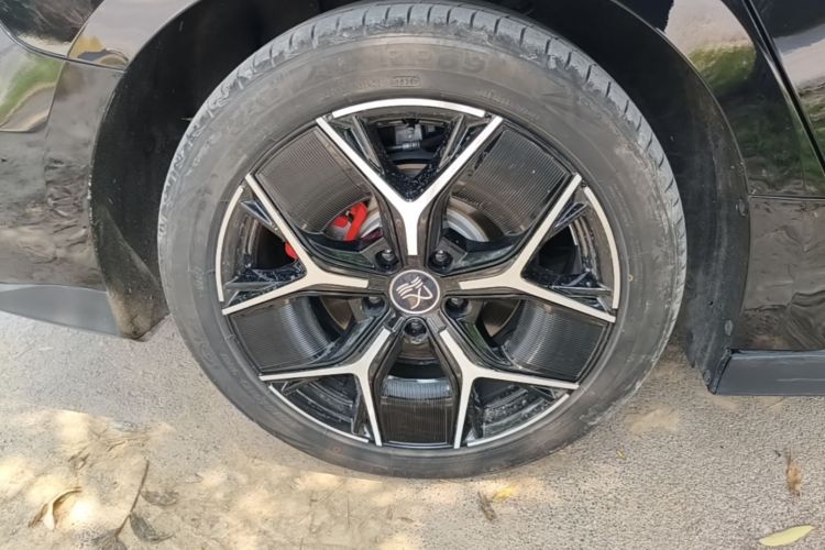 BYD Han 2022 car image #10