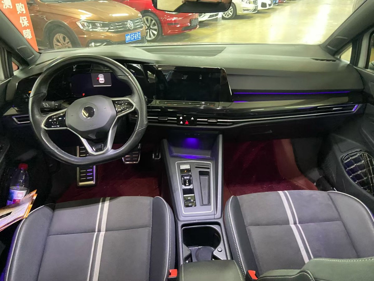 Volkswagen Golf 2021 #8 Volkswagen Golf 2021 صورة سيارة #8