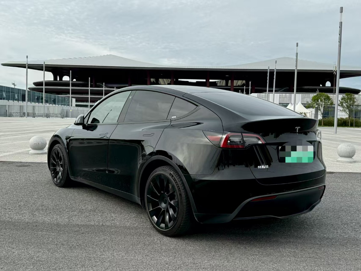 Tesla Model Y 2022 #7 Tesla Model Y 2022 car image #7
