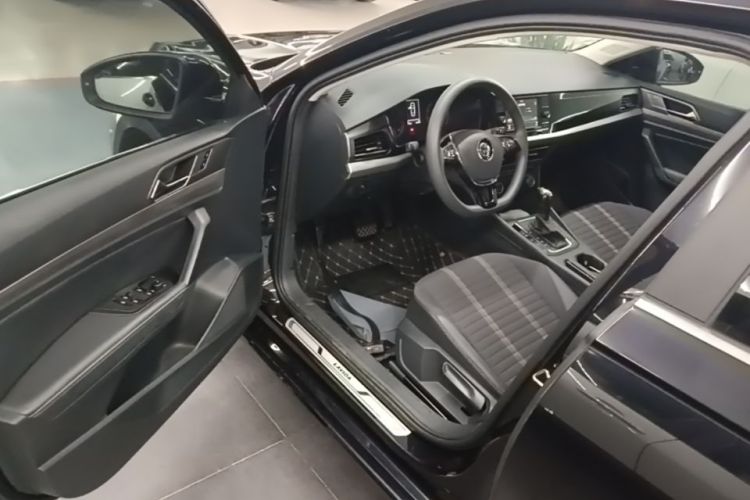 Volkswagen Lavida 2019 #16 Volkswagen Lavida 2019 car image #16