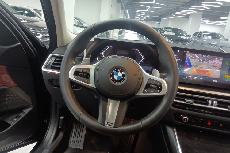 BMW 3 Series 2023 #11 BMW 3 Series 2023 car image #11