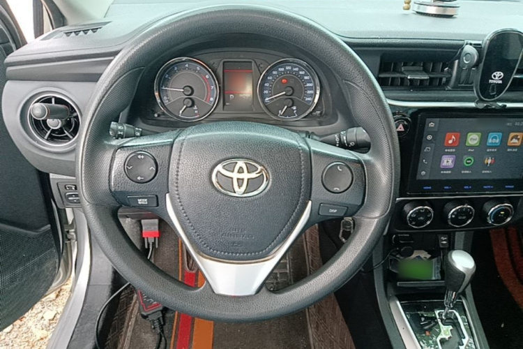 Toyota Corolla 2017 #11 Toyota Corolla 2017 car image #11