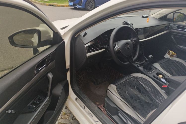 Volkswagen Lavida 2019 car image #18