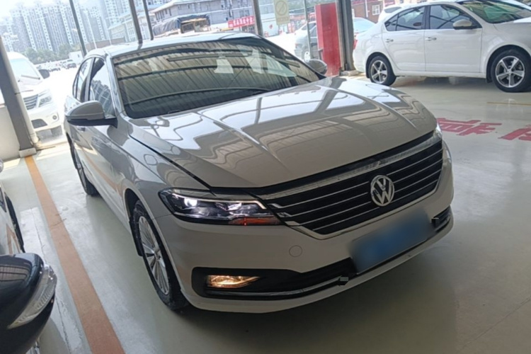 Volkswagen Lavida 2019 car image #4