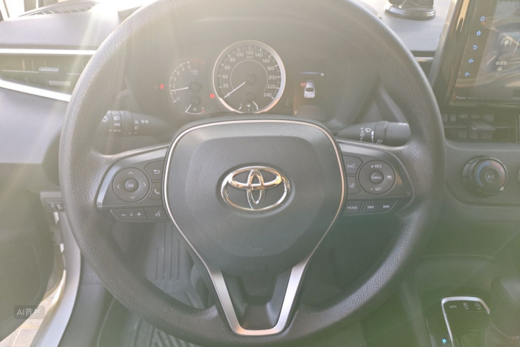 Toyota Corolla 2025 изображение автомобиля #12