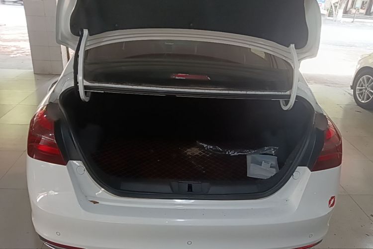 GEELY Emgrand 2020 #19 GEELY Emgrand 2020 car image #19