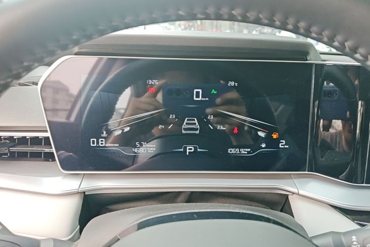 GEELY Binray 2023 car image #12