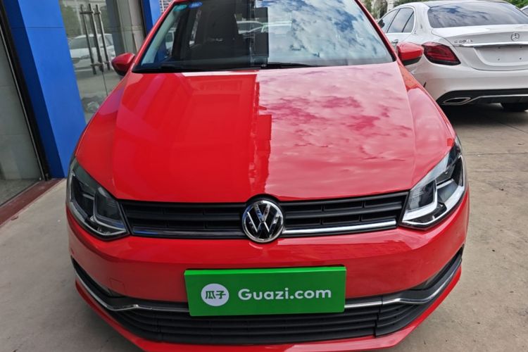 Volkswagen Polo 2018 car image #3