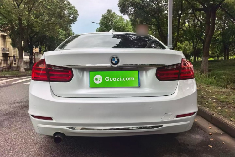 BMW 3 Series 2015 car image #11