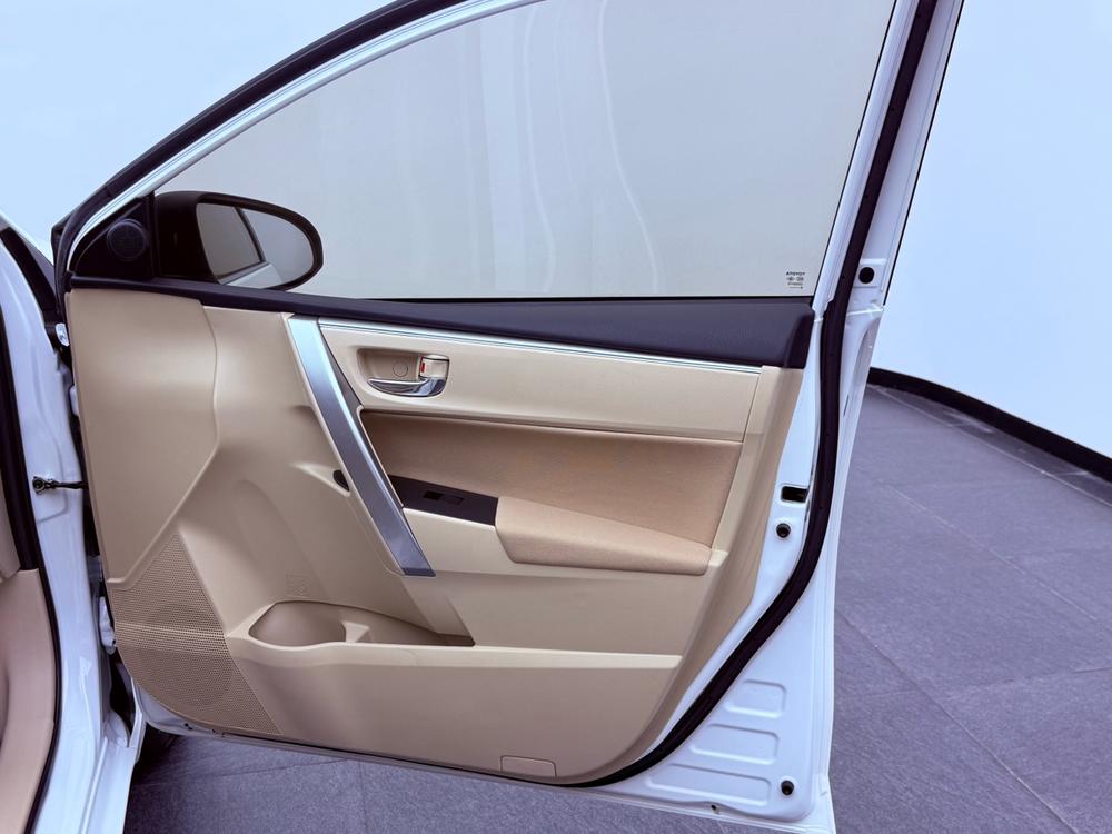 2015 car image #28