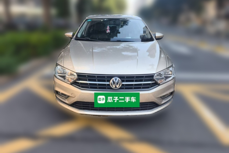 Volkswagen Bora 2016 car image #3
