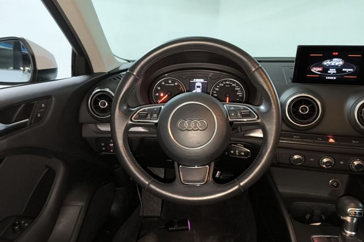 Audi A3 2016 car image #11