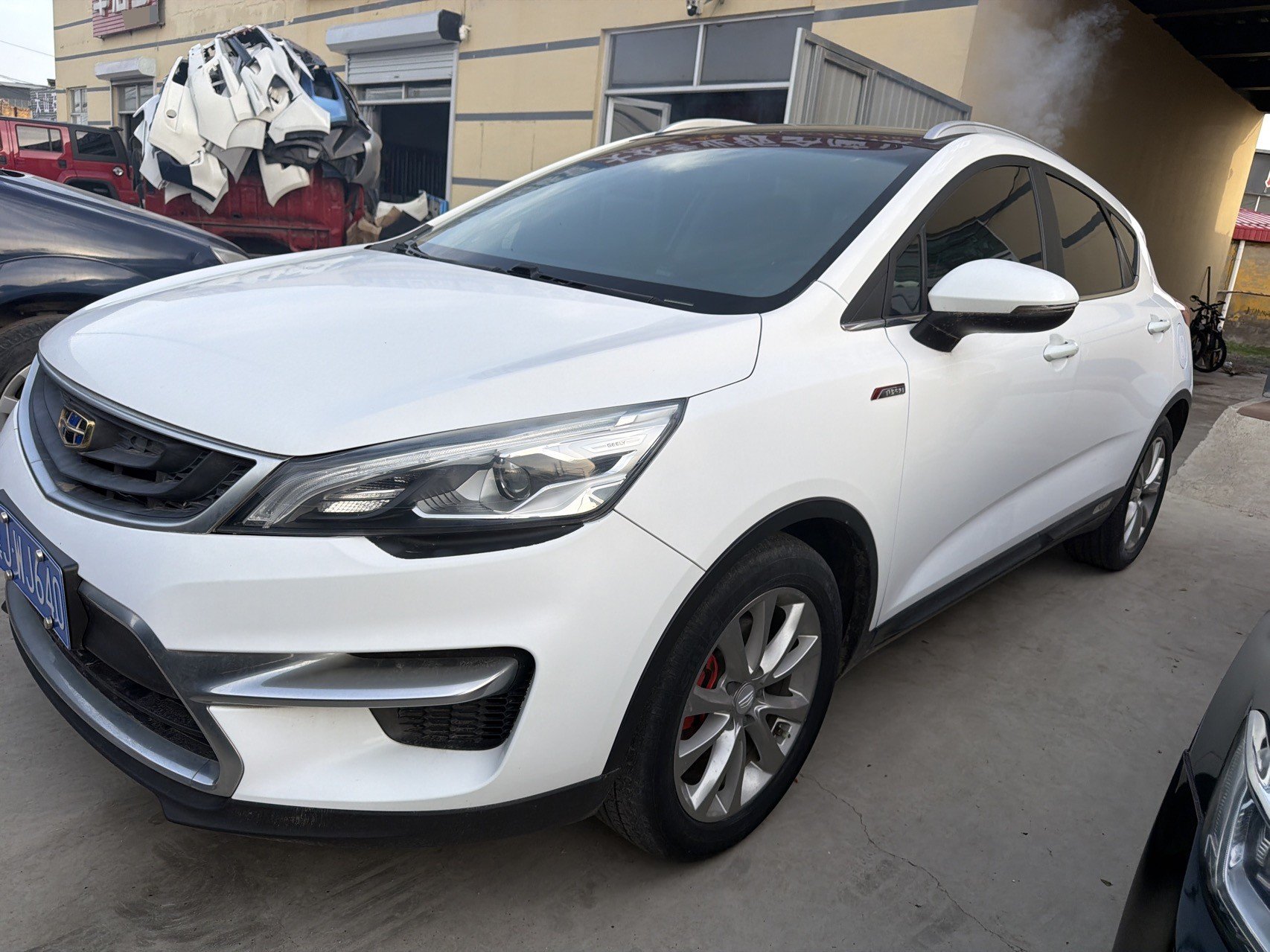 GEELY Emgrand GS 2017 car image 