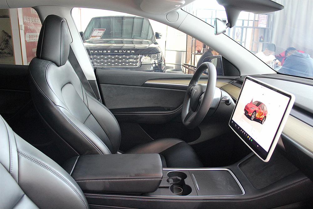 Tesla Model Y 2023 #13 Tesla Model Y 2023 immagine di auto #13