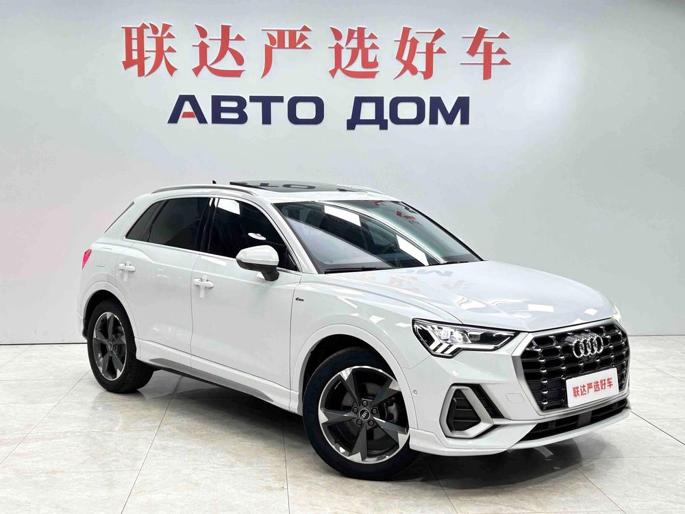Audi Q3 2022 صورة سيارة #3