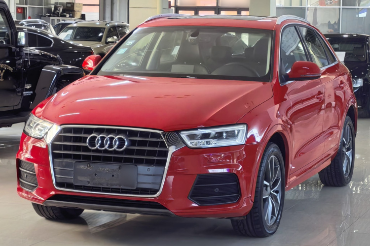 Audi Q3 2017 car image #2