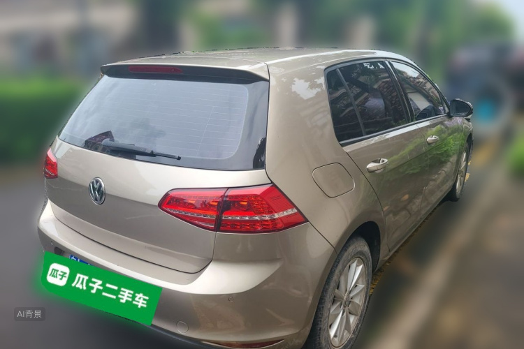 Volkswagen Golf 2017 car image #5