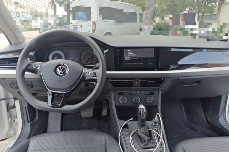 Volkswagen Lavida 2020 car image #11