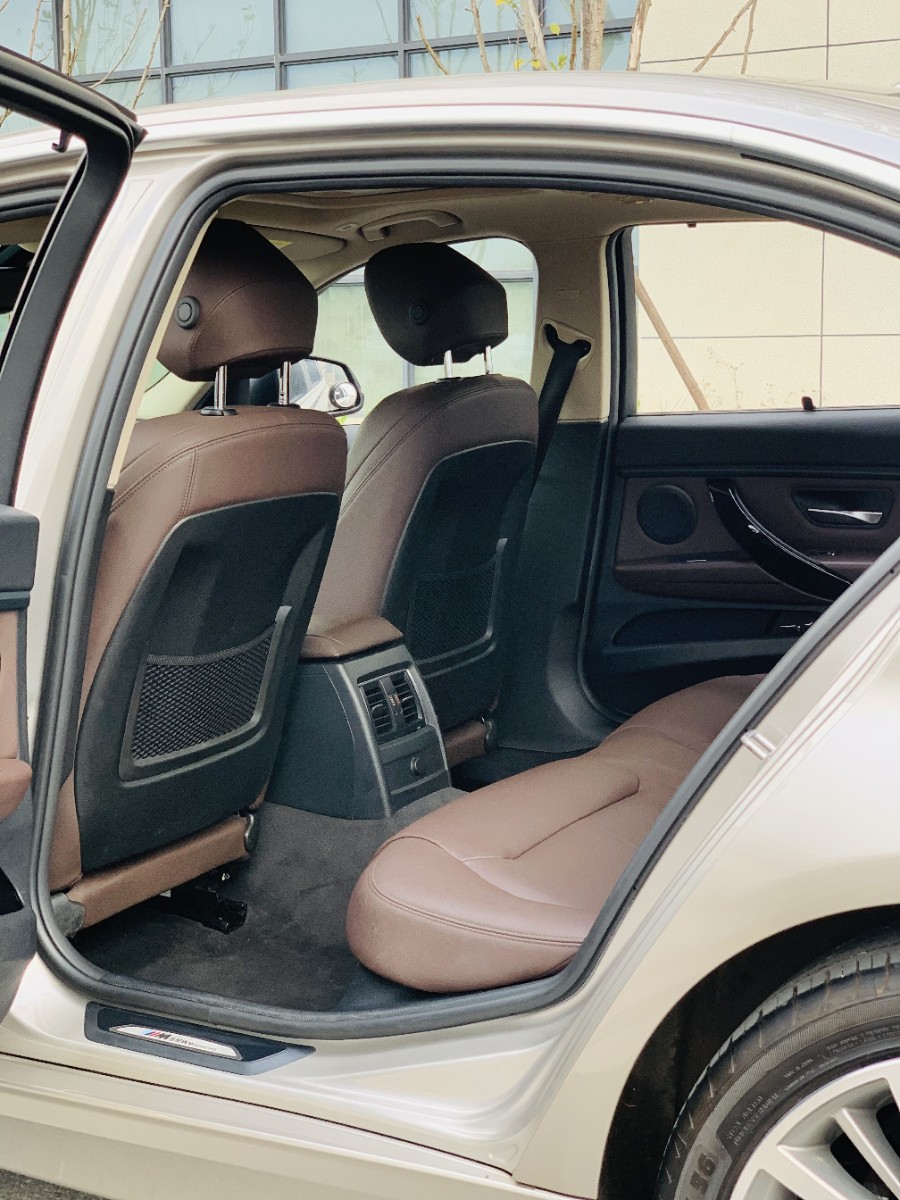BMW 3 Series 2019 #4 BMW 3 Series 2019 صورة سيارة #4