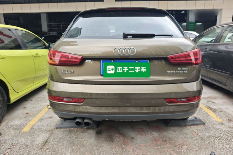 Audi Q3 2019 car image #6