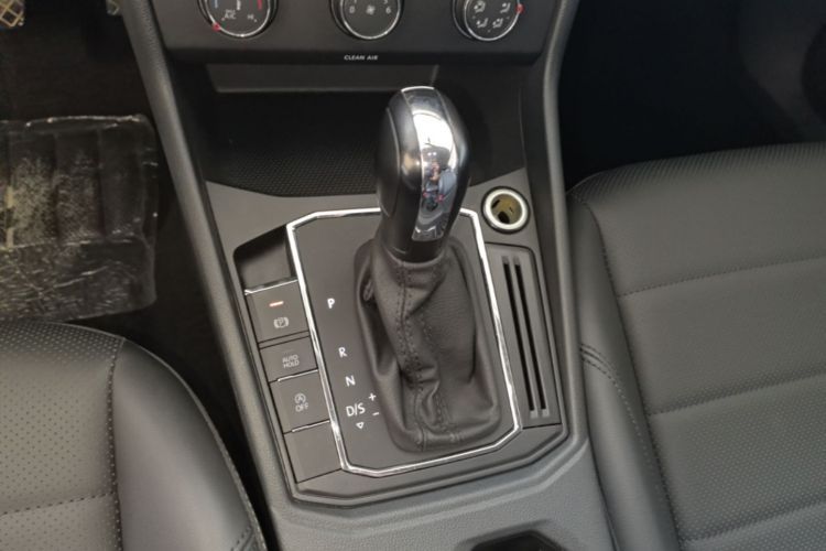 Volkswagen Lavida 2021 car image #14