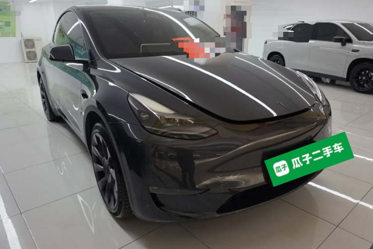 Tesla Model Y 2024 #4 Tesla Model Y 2024 car image #4