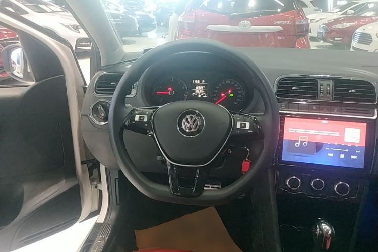 Volkswagen Polo 2018 #11 Volkswagen Polo 2018 изображение автомобиля #11