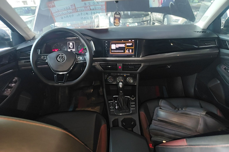 Volkswagen Bora 2020 imagen de coche #10