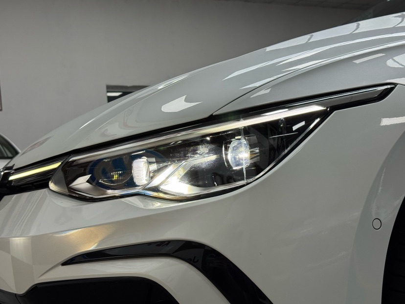 Volkswagen Golf 2022 car image #21