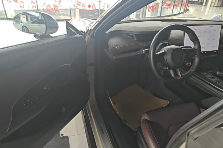MI SU7 2024 car image #16