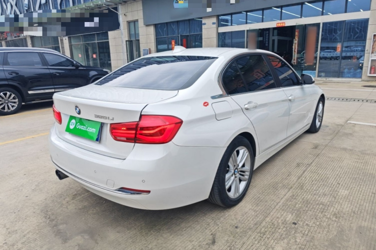 BMW 3 Series 2017 immagine di auto #5