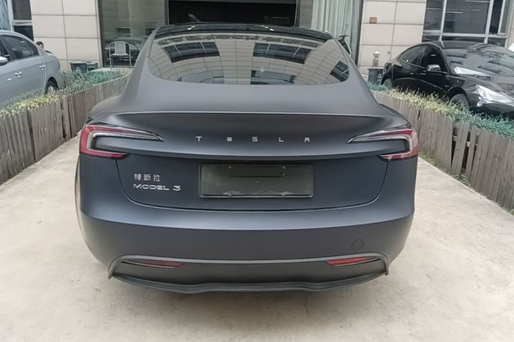 Tesla Model 3 2023 car image #6