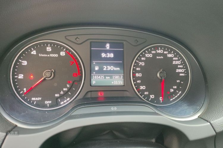 Audi A3 2018 immagine di auto #13