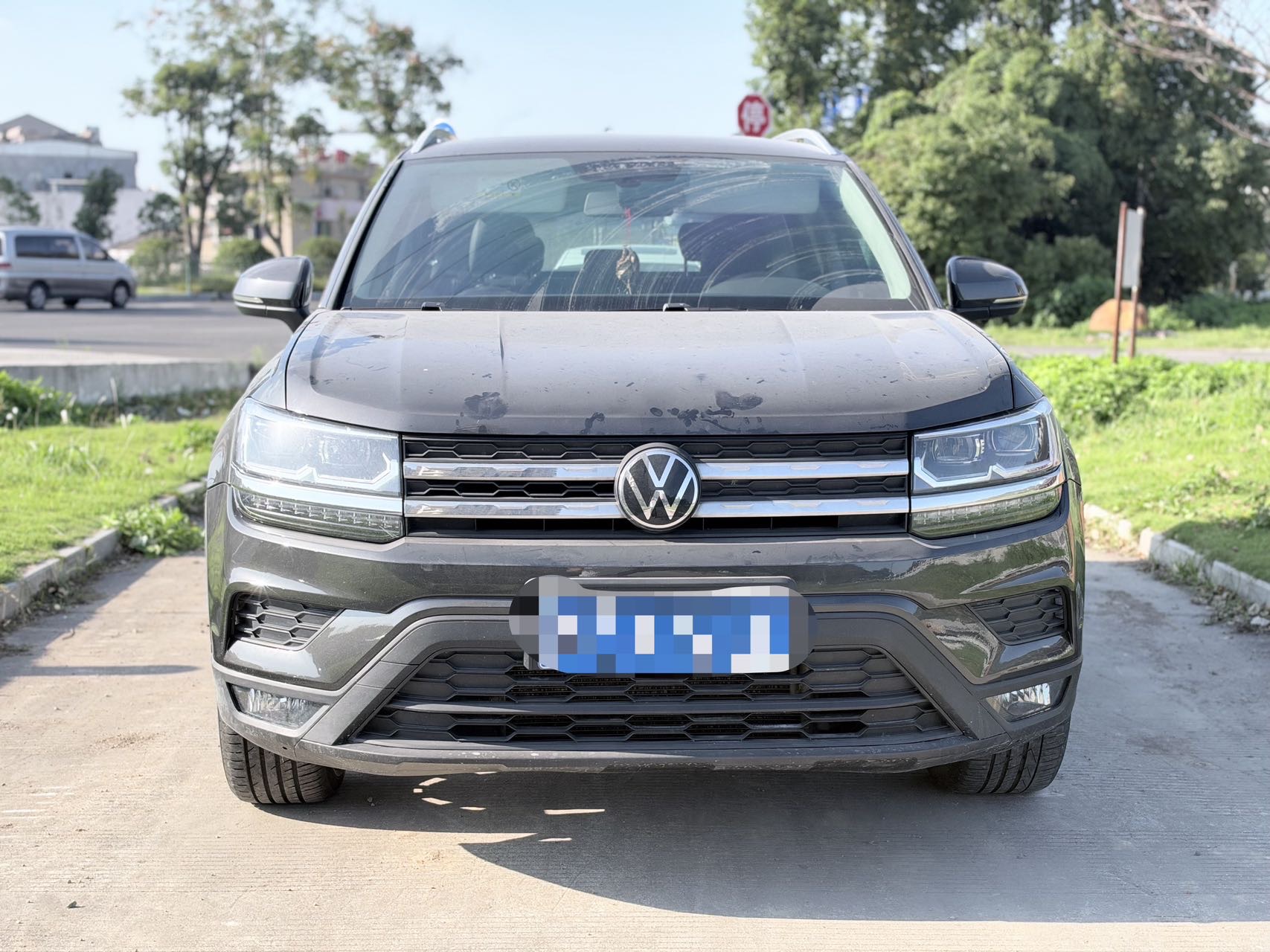 2022 immagine di auto #2