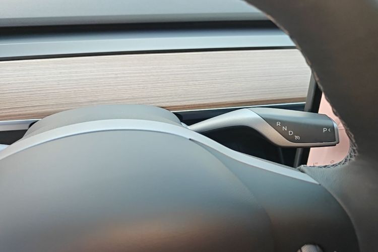 Tesla Model 3 2022 car image #14