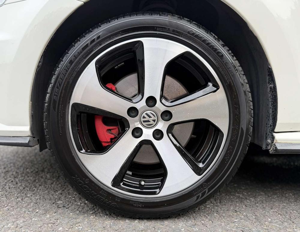 Volkswagen Polo 2016 car image #7