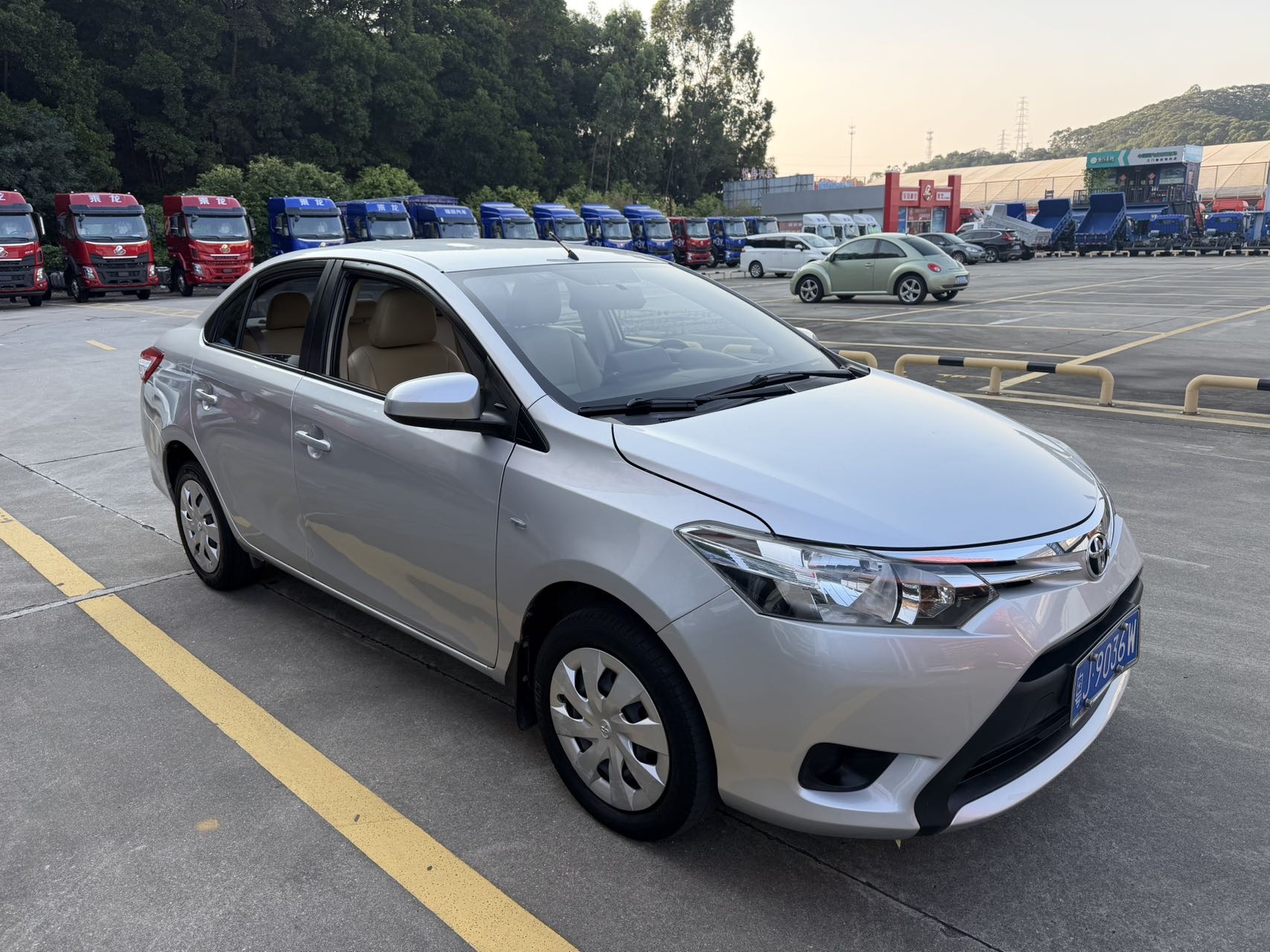 Toyota Vios 2015 صورة سيارة #8