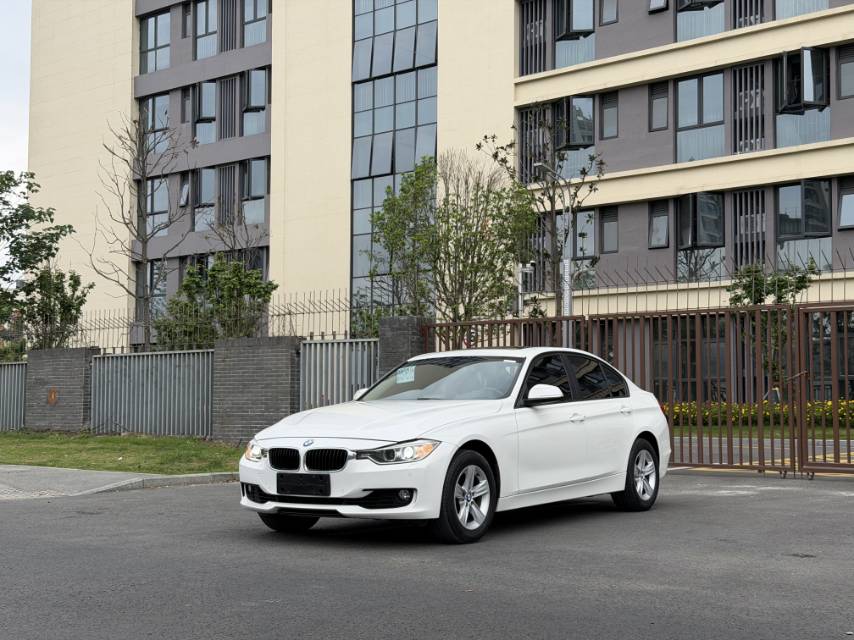 BMW 3 Series 2015 car image #2