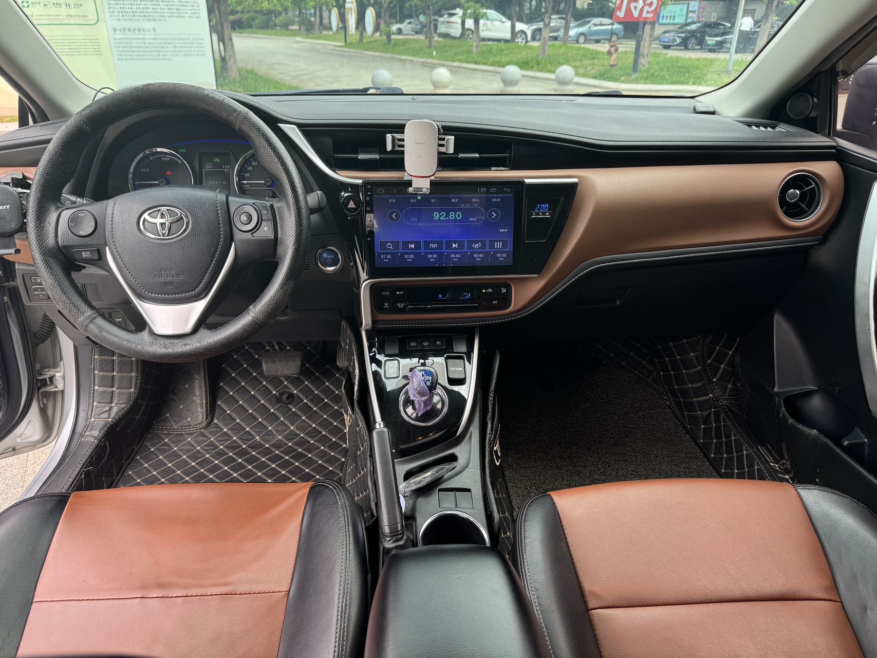 Toyota Corolla Hybird E+ 2019 immagine di auto #9