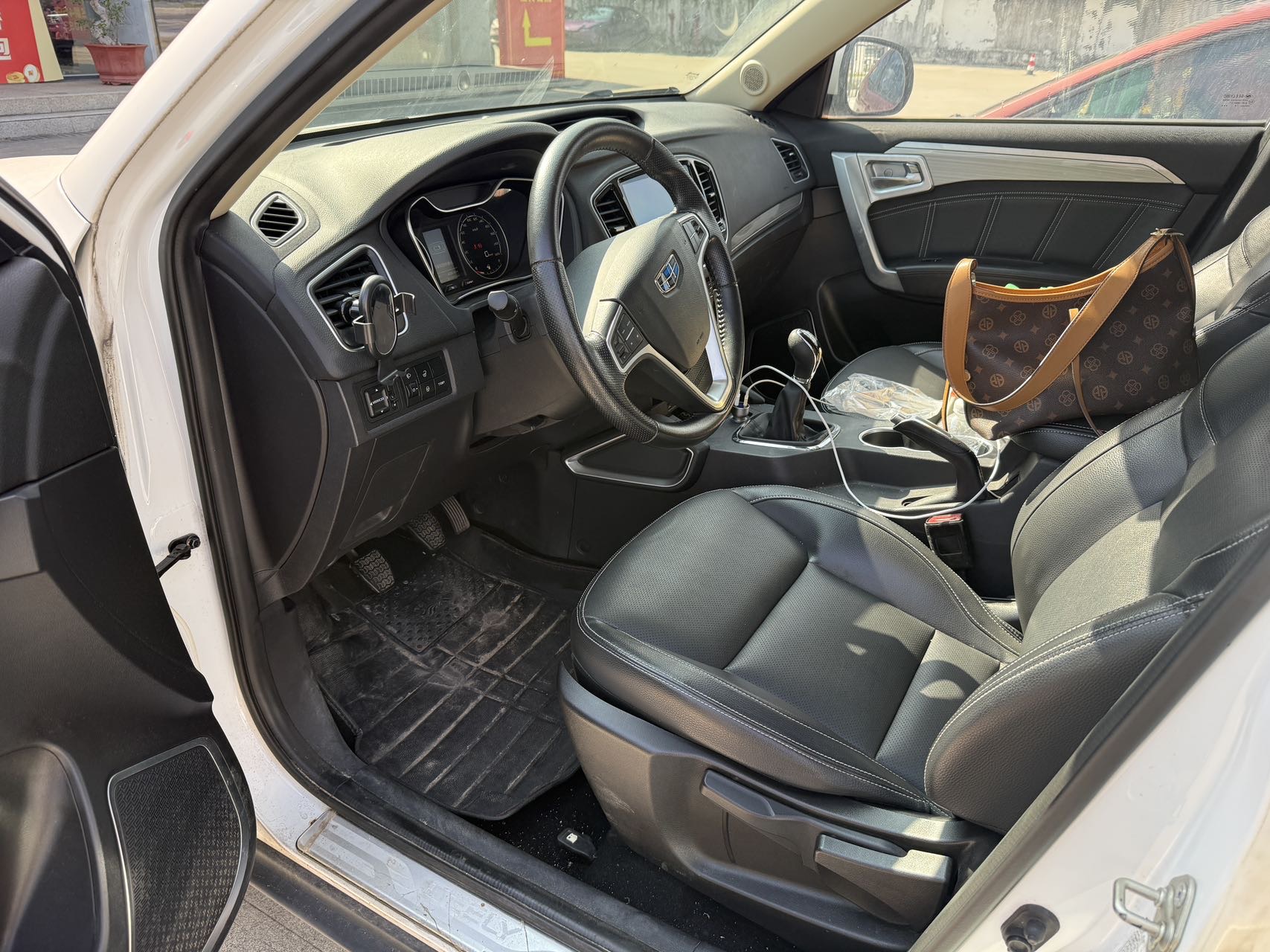 GEELY Vision X6 2017 #2 GEELY Vision X6 2017 imagen de coche #2