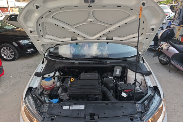 Volkswagen Santana 2018 car image #20