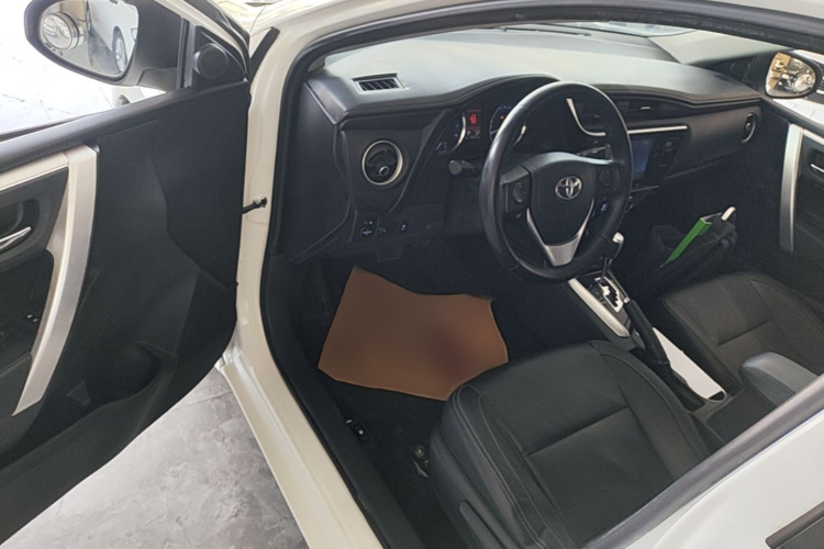 Toyota Corolla 2017 #16 Toyota Corolla 2017 car image #16